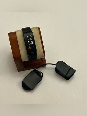 Amazon Halo View Activity Fitness Tracker Active Black Sport New Without Box